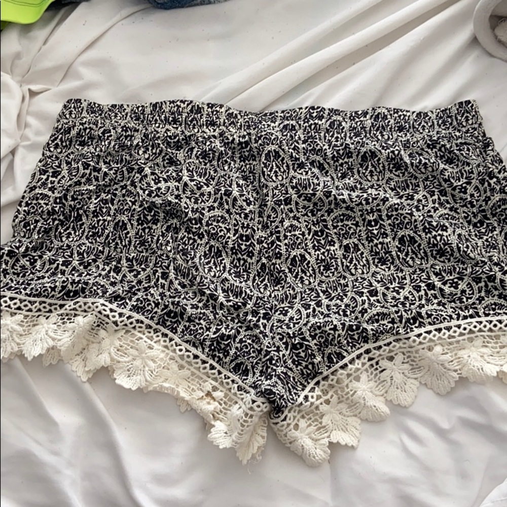 shorts - Picture 2 of 2